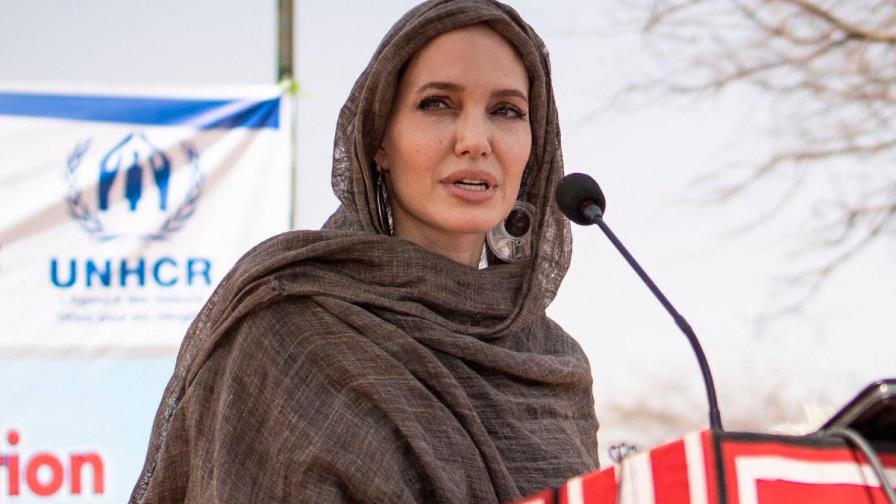 Angelina Jolie se estrena en Instagram con la denuncia de una niña afgana