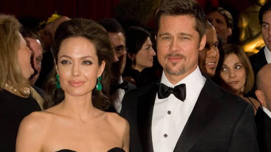 Sigue la guerra entre Angelina Jolie y Brad Pitt; Jolie dice juez no deja a sus hijos declarar