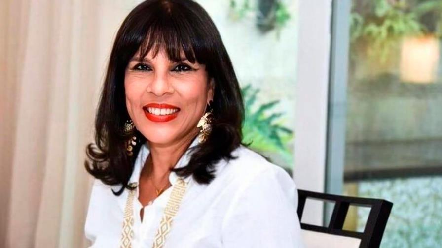 Esposa de Miguel Vargas pide a personas con COVID-19 no acudir a votar en elecciones Esposa de Miguel Vargas pide a personas con COVID-19 no acudir a votar en elecciones