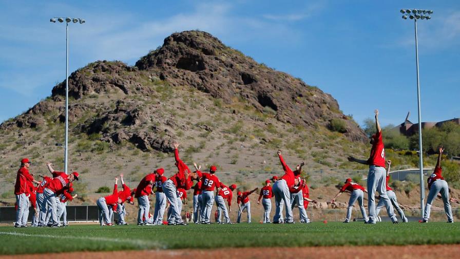 Grandes Ligas analiza jugar todos sus partidos en Arizona, sin público