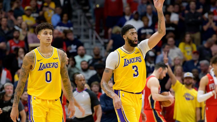 Davis, Irving y Butler fueron mal recibidos por sus antiguos fanáticos