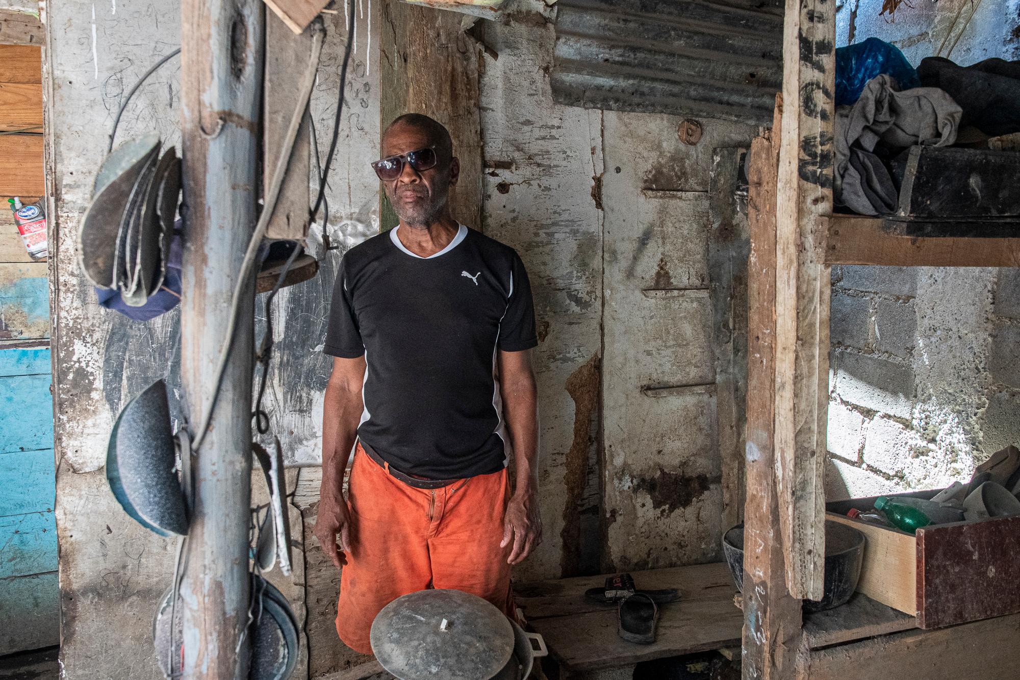 Antonio Guerrero se ha dedicado toda su vida a la fabricación de calderos.