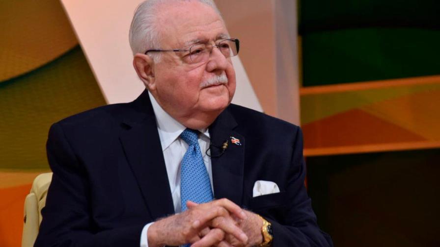 Antonio Isa Conde llama a empresarios a tener responsabilidad social en estos momentos 