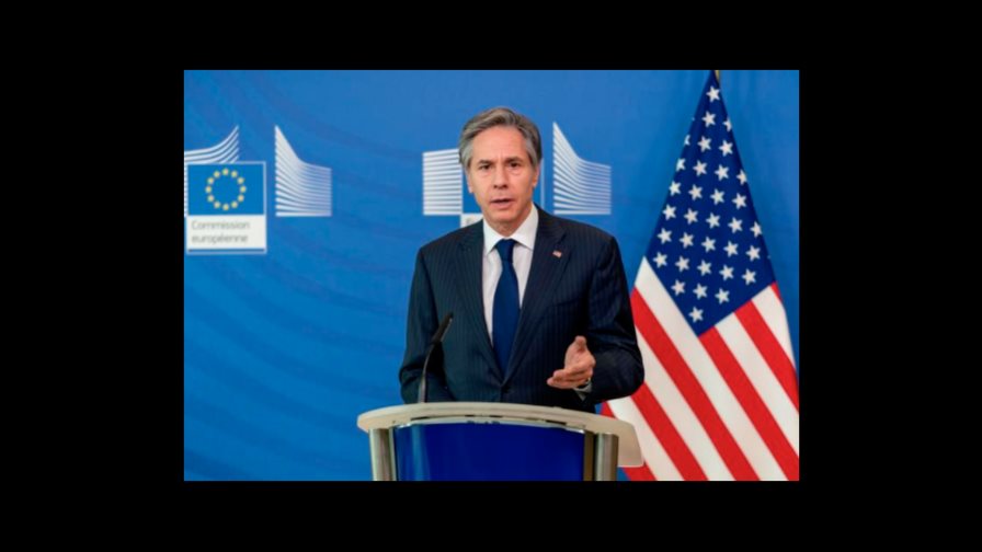 Biden habla con Netanyahu y EEUU envía emisario a Oriente Medio