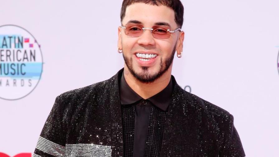 Anuel AA se perdona a sí mismo y lo vuelca en “Las leyendas nunca mueren” 