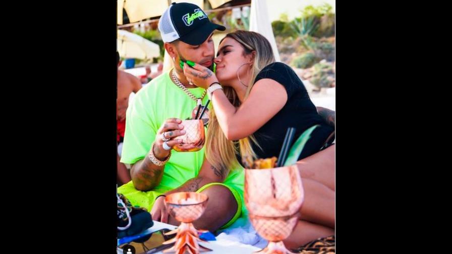 Nuevos detalles de la boda de Anuel AA y Karol G