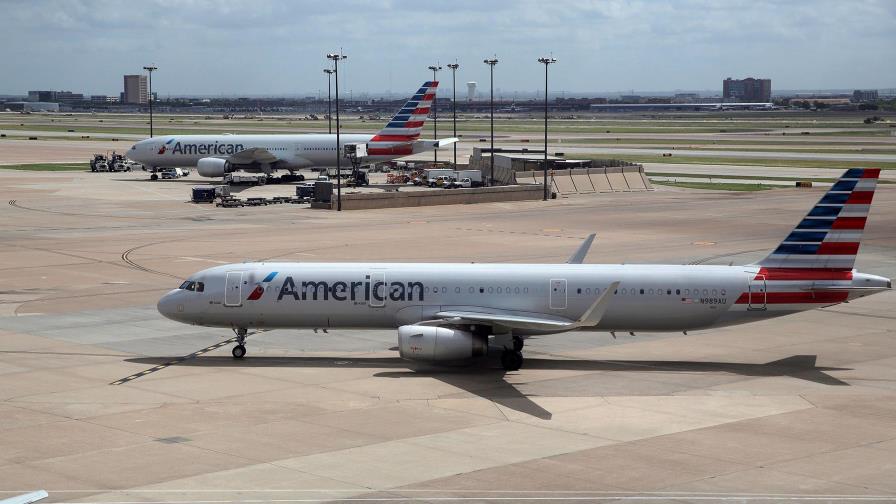 Muere un hombre a bordo de un avión entre Chicago y San Juan de Puerto Rico Muere un hombre a bordo de un avión entre Chicago y San Juan de Puerto Rico
