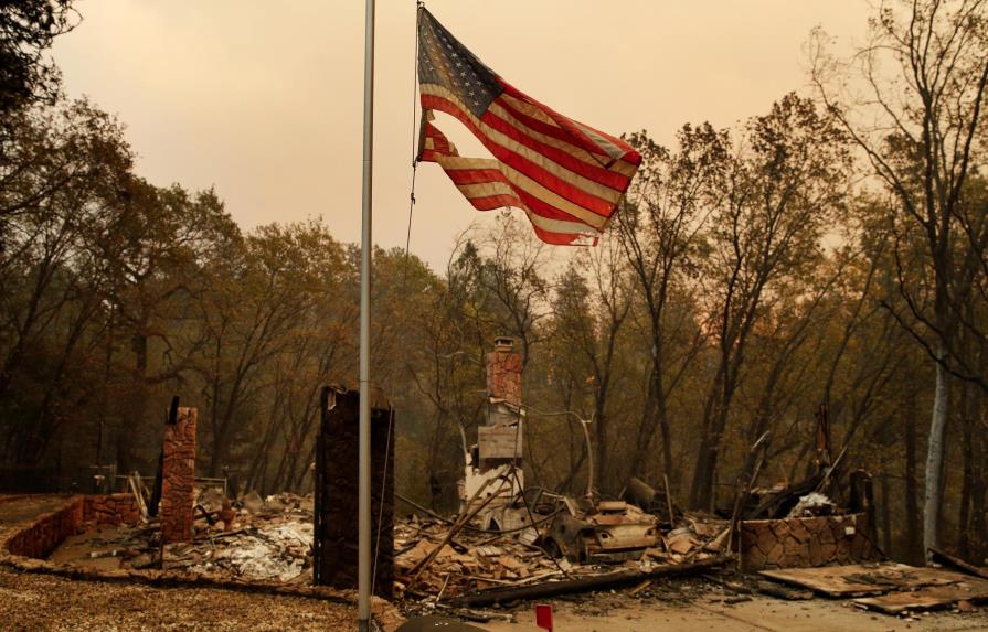 Incendio forestal en California ha matado 25 personas