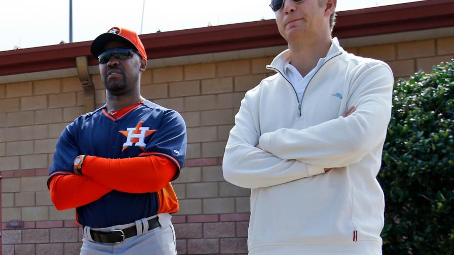 Orioles contratan a Mike Elias como nuevo gerente general Orioles contratan a Mike Elias como nuevo gerente general