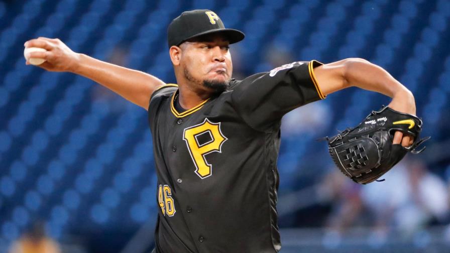 Tigres de Detroit contratan por un año al dominicano Iván Nova 