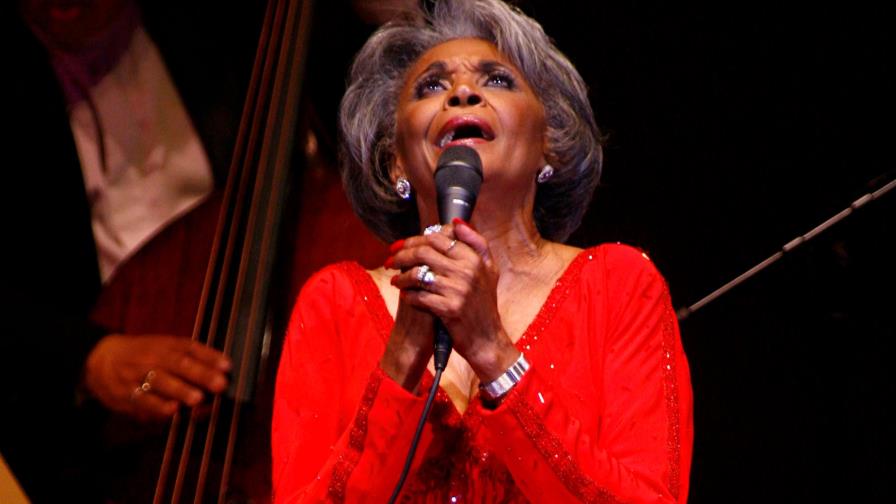 Muere la cantante galardonada con el Grammy Nancy Wilson