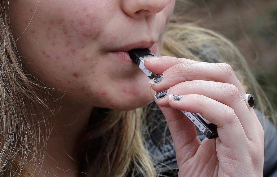 Cigarros electrónicos promueven iniciación al tabaquismo en jóvenes