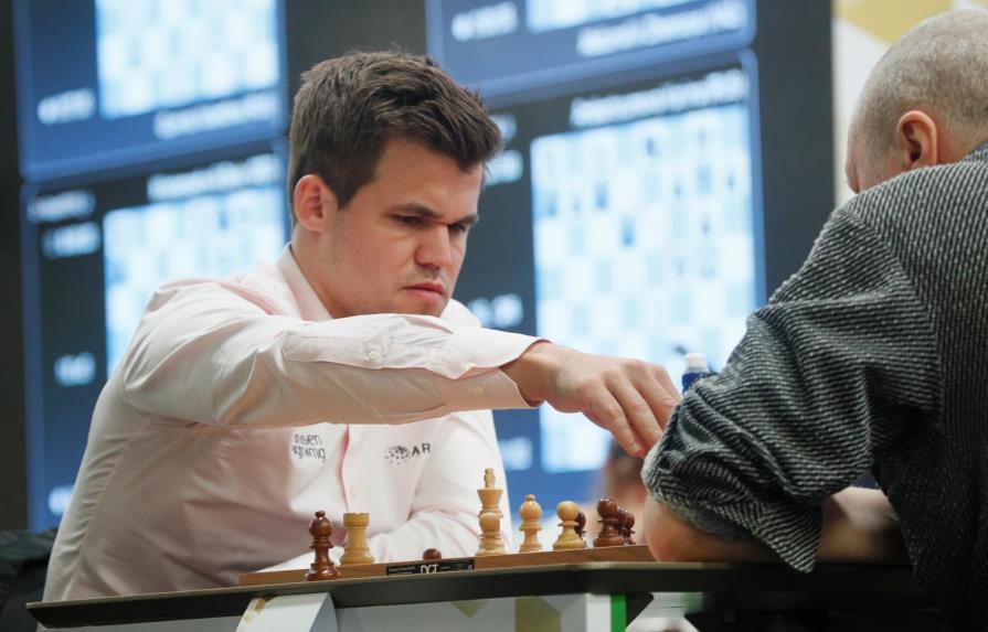 Carlsen revalidó el título mundial de ‘rapid tracing’ o ‘blitz’