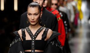 Versace: correas, cuero e irreverencia en Milán