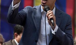 Guaidó exige respetar la vida de los agentes que lo detuvieron