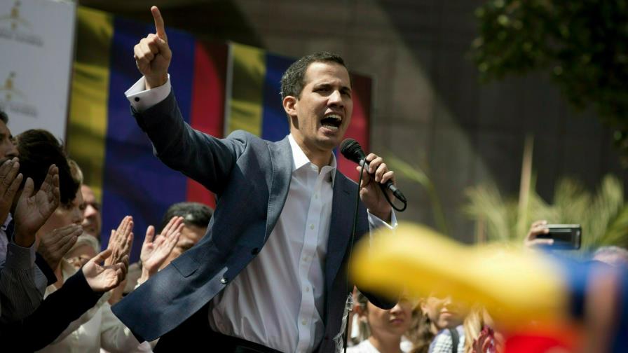 Juan Guaidó, el joven “outsider” que desafía a Maduro desde el Parlamento