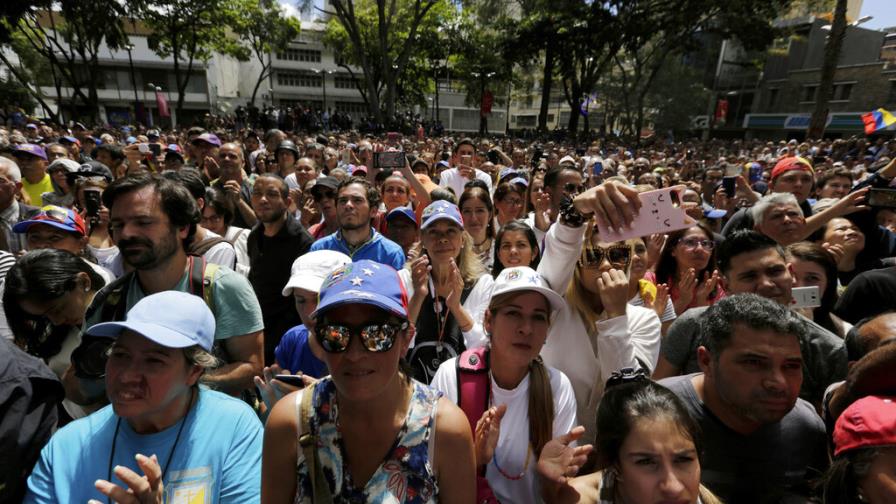 Guaidó reaparece y convoca a una gran movilización masiva para la próxima semana Guaidó reaparece y convoca a una gran movilización masiva para la próxima semana