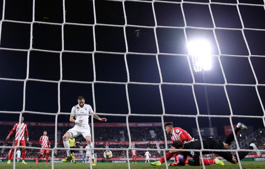 Benzema lidera al Real Madrid en su pase a semifinales de Copa