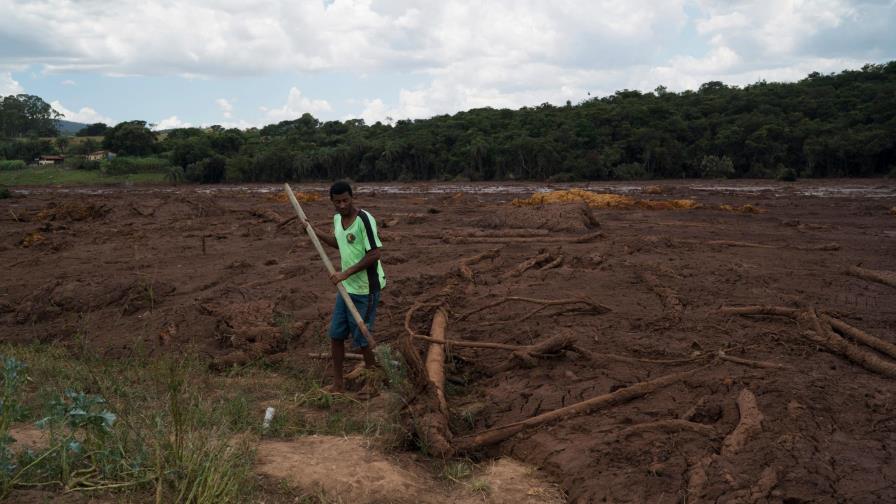 El número de muertos por la rotura de una presa en Brasil llega a 165