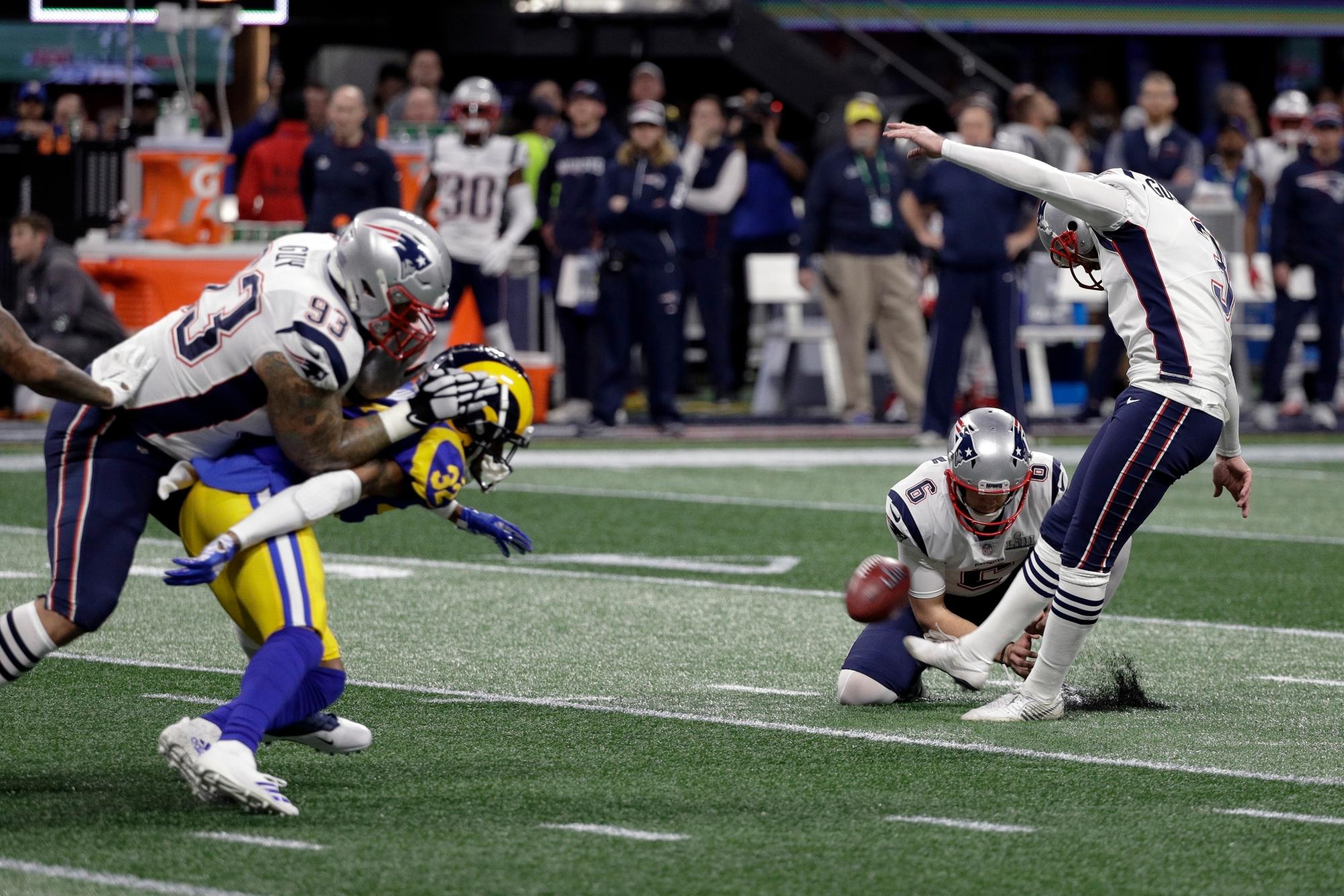 Super Bowl: Patriots arriba 3-0 al medio tiempo