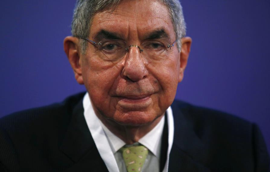 De Nobel de la Paz a alienado político, Oscar Arias expresidente acusado de abuso sexual