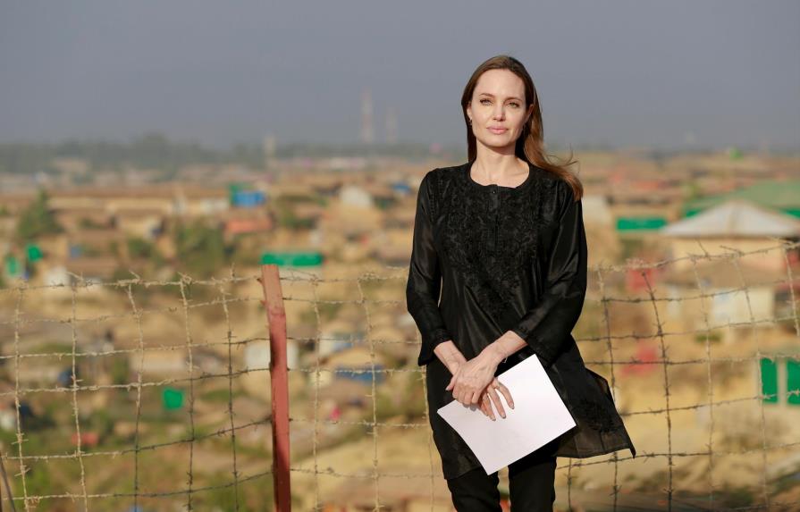 Angelina Jolie pide acabar violencia contra los rohingya
