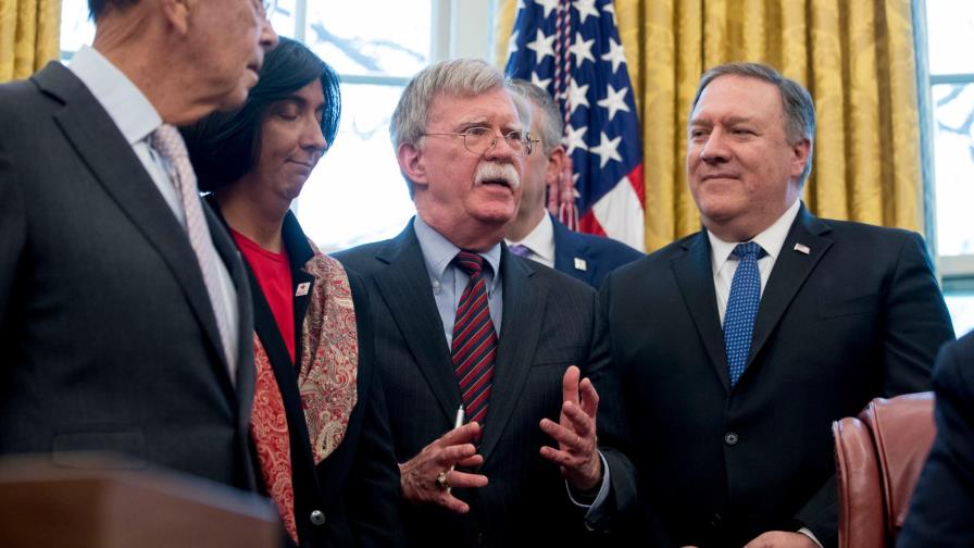 EEUU advierte que no olvidará a quienes hagan negocios con Maduro