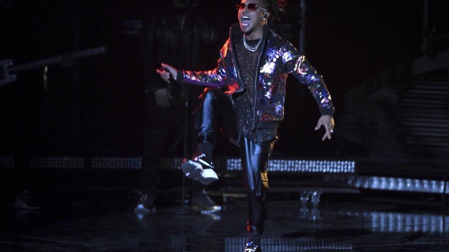 Ozuna celebra sus 23 nominaciones a Latin Billboards Ozuna celebra sus 23 nominaciones a Latin Billboards