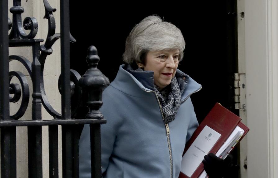 May pierde votación en Parlamento sobre su estrategia de negociación del Brexit