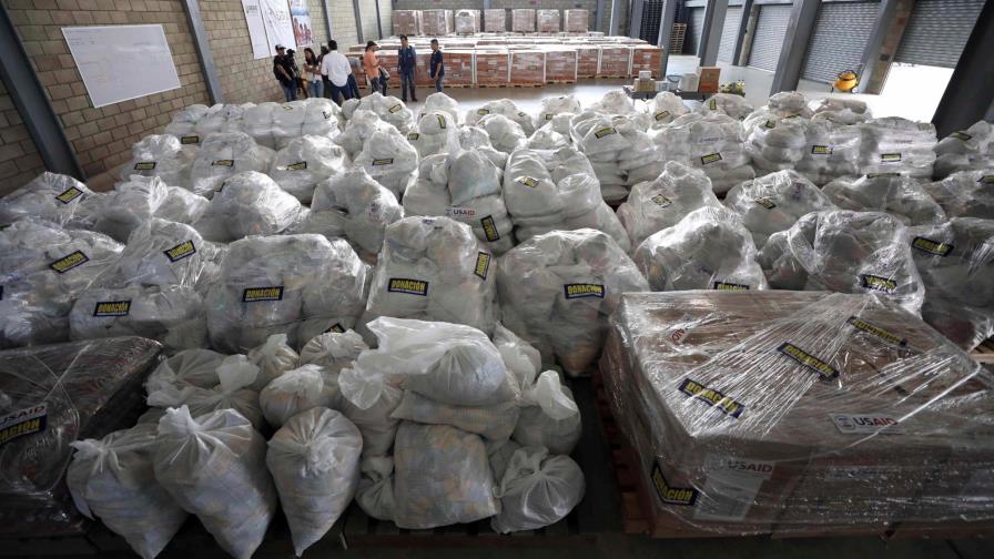 Guaidó y Maduro se alistan para el duelo del sábado por la ayuda humanitaria