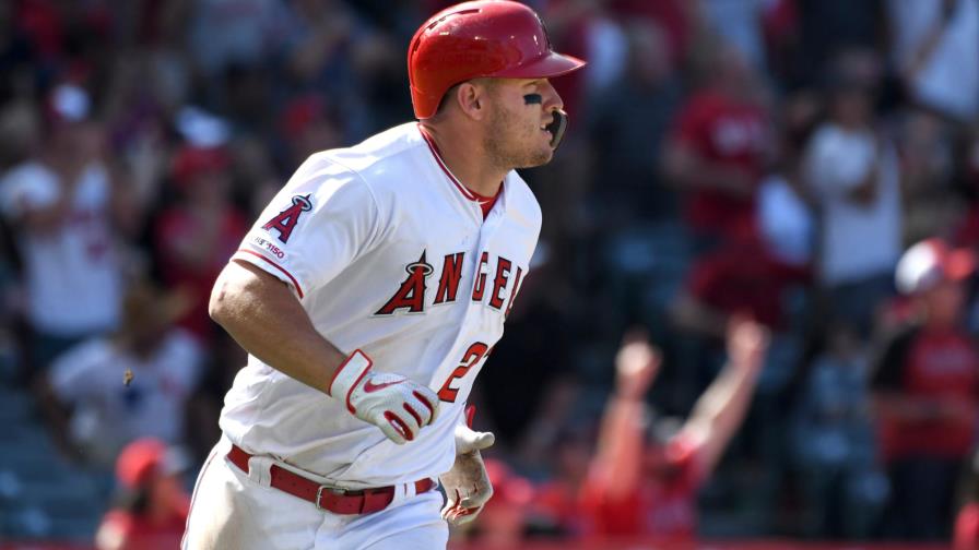 Pujols supera a Ichiro y Trout jonroneó por cuarto juego en fila