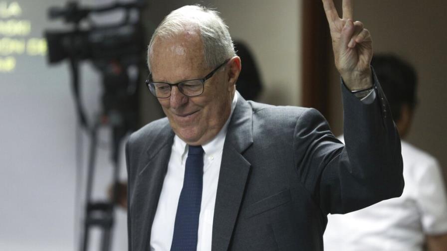 Orden de prisión contra Kuczynski es “una condena a muerte”, denuncia su familia