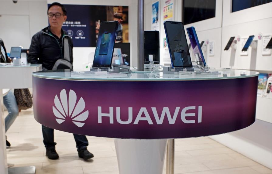 Legisladores británicos piden investigar filtración caso 5G de Huawei