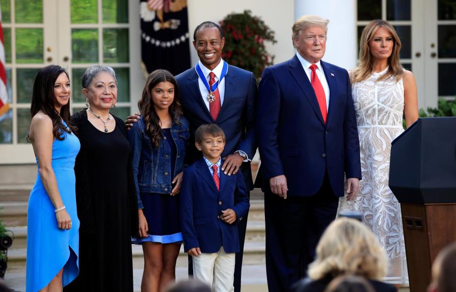 Trump concede Medalla de la Libertad al golfista Tiger Woods por su carrera
