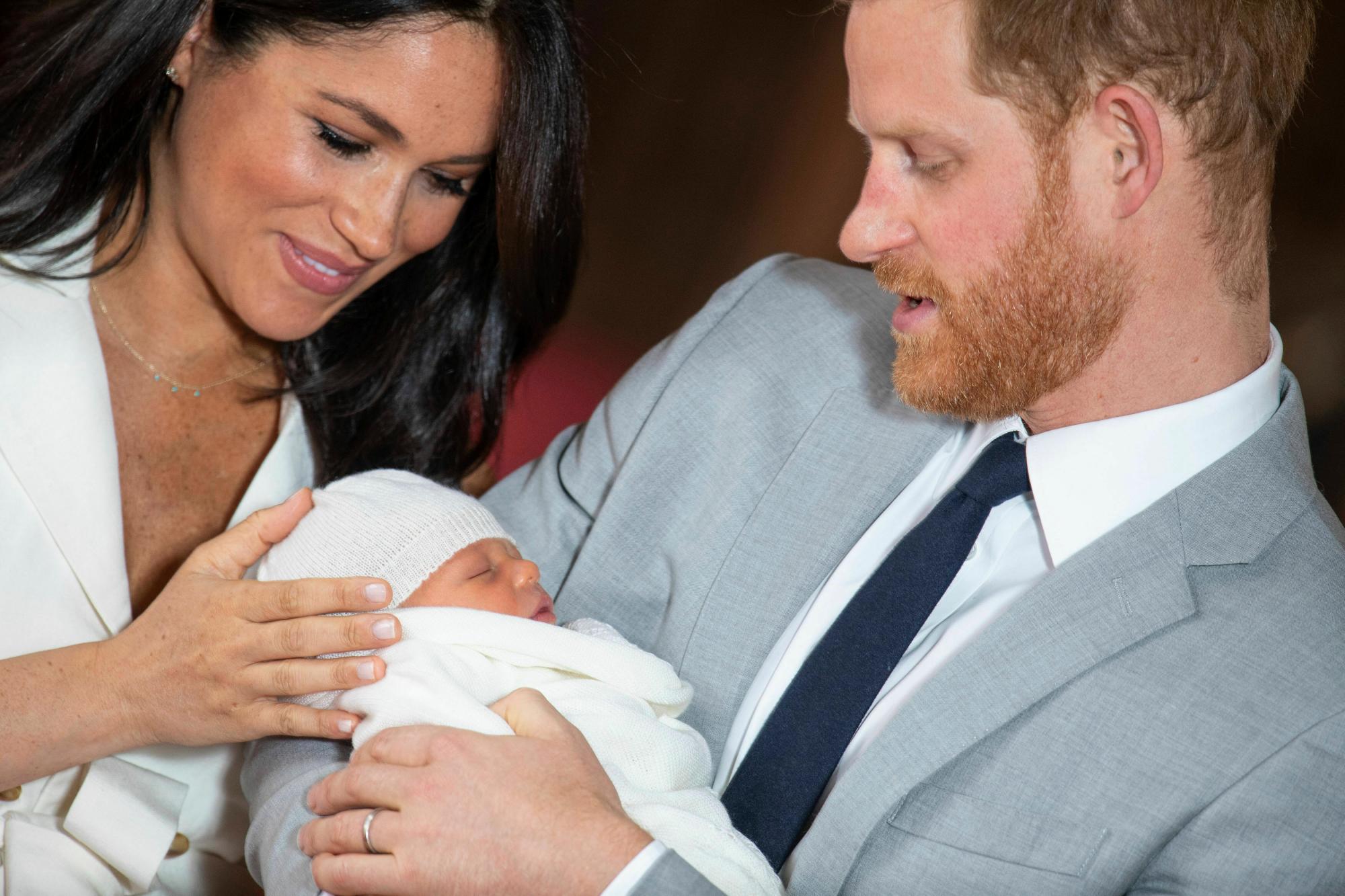 Duques de Sussex ponen nombre al recién nacido de la realeza inglesa