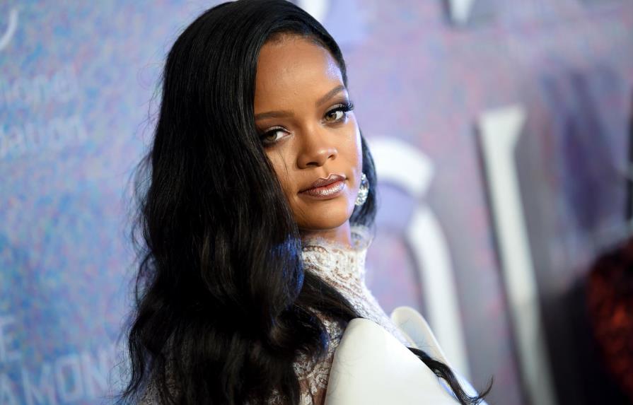 Fenty by Rihanna, ahora también moda de lujo 