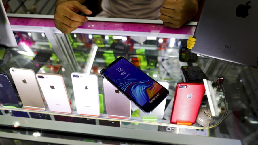 Celulares falsos para engañar a los delincuentes