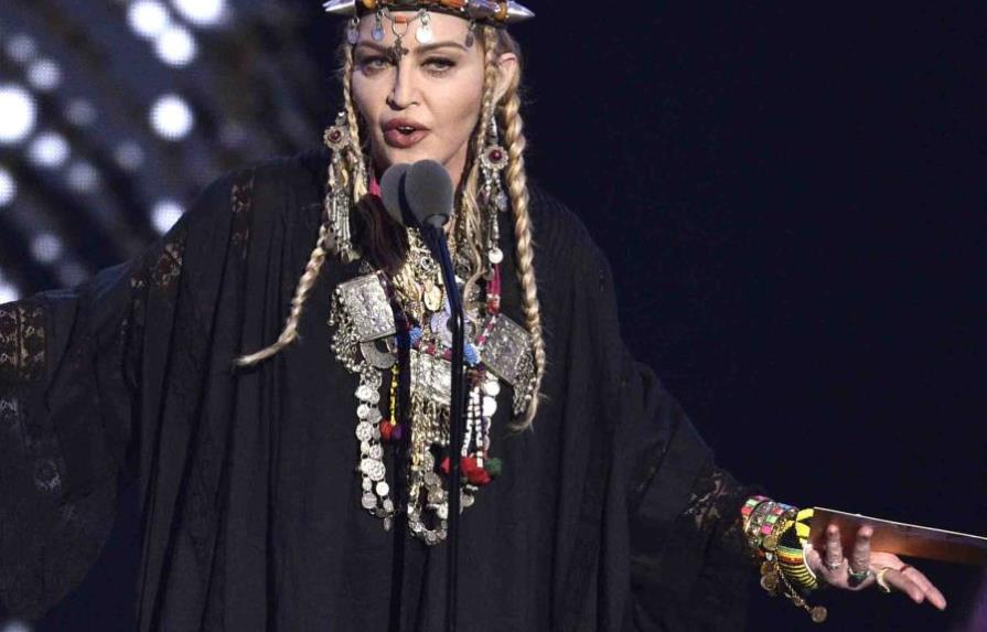 Madonna enmedó desafinada actuación en Eurovision