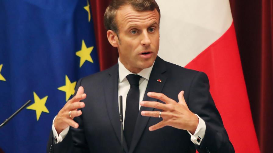 Emmanuel Macron dice Francia no necesita salir de acciones de Renault Emmanuel Macron dice Francia no necesita salir de acciones de Renault