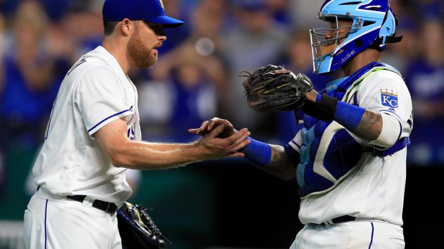 Los Cachorros mejoran la receptoría; adquieren a  Martín Maldonado