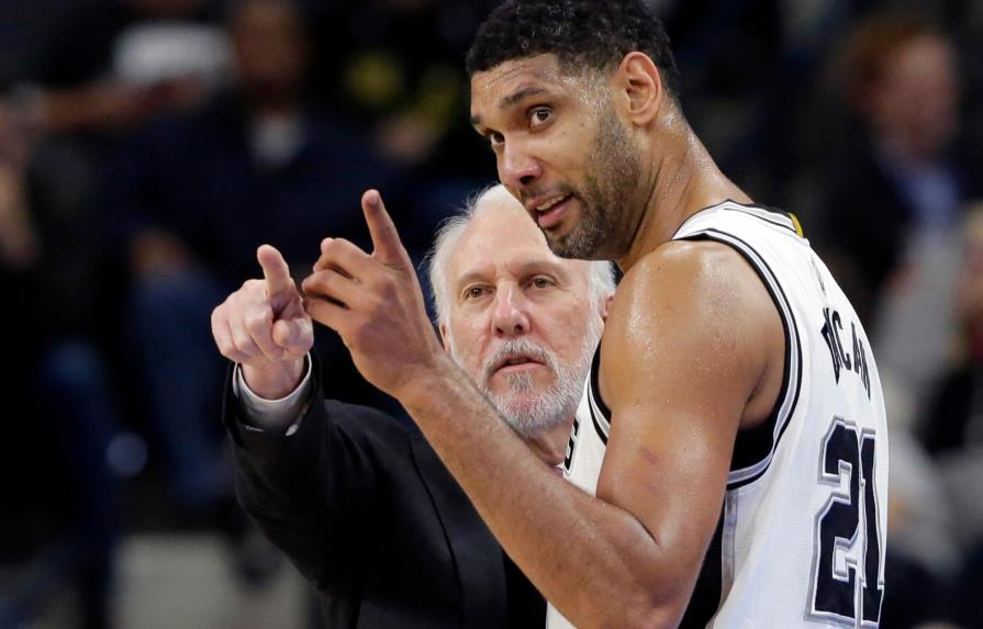 Tim Duncan regresa a Spurs como entrenador asistente