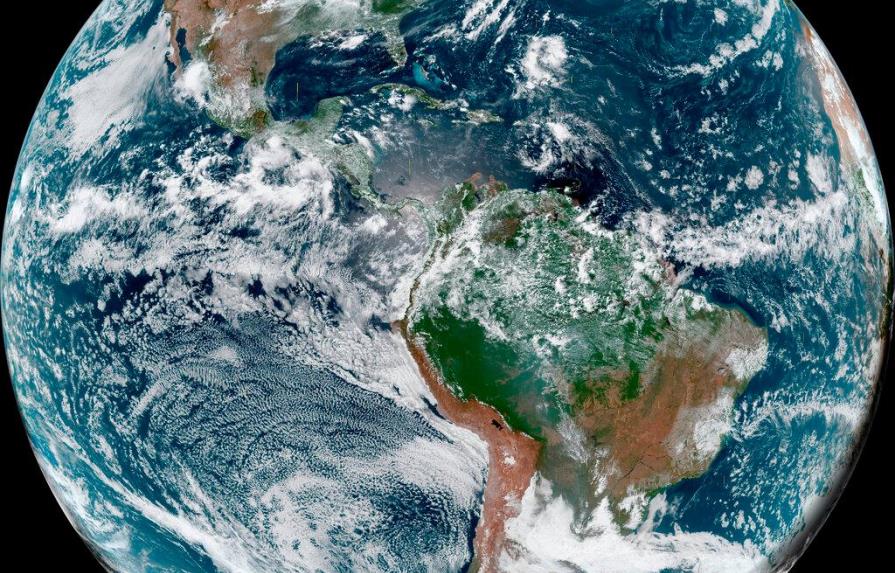 Pronostican temporada de huracanes más activa en el Atlántico