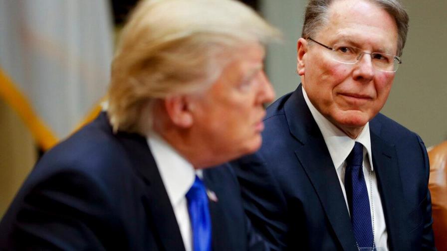 Trump dice que puede conseguir leyes de control de armas