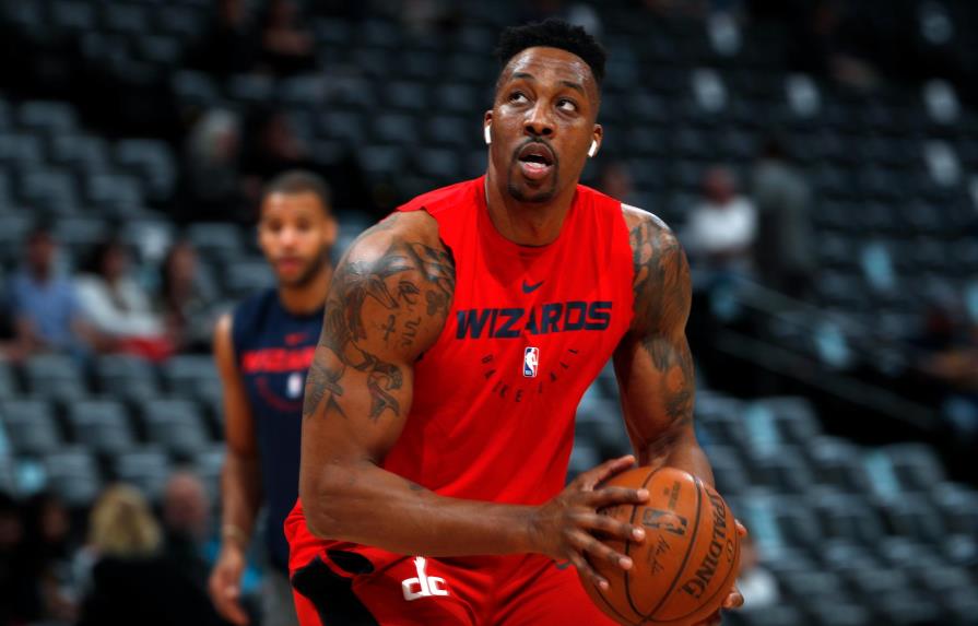 Lakers planean contratar a Dwight Howard