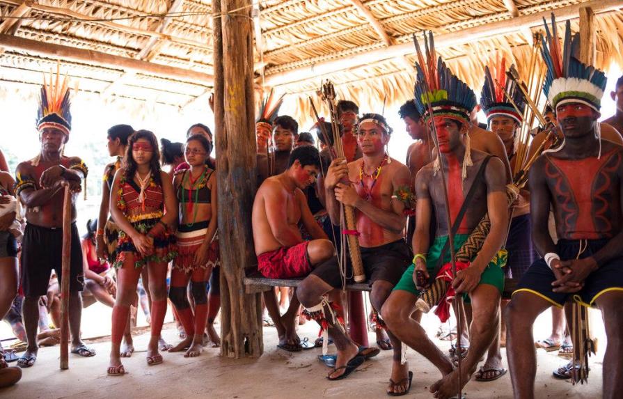En la Amazonía, indígenas debaten sobre cómo salvar su selva