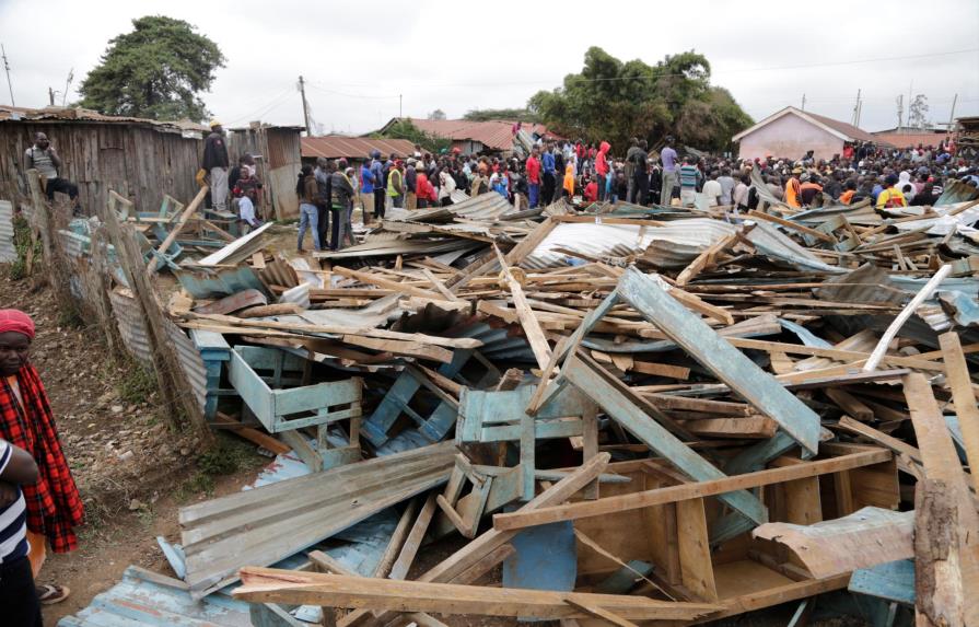 Al menos 7 muertos tras derrumbarse una escuela en Kenia