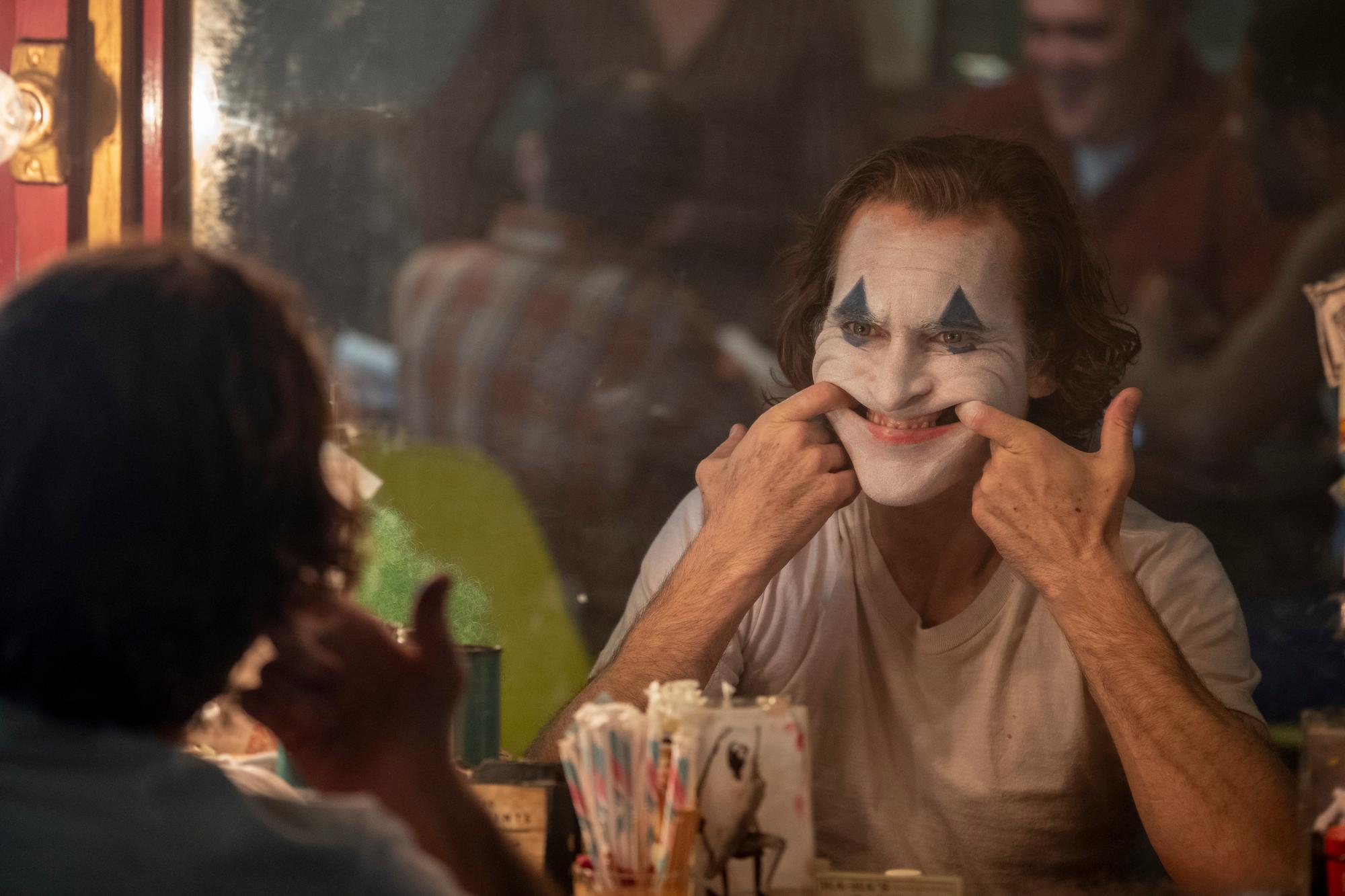 Joaquín Phoenix en una escena de “Joker” que se estrena el 4 de octubre. 