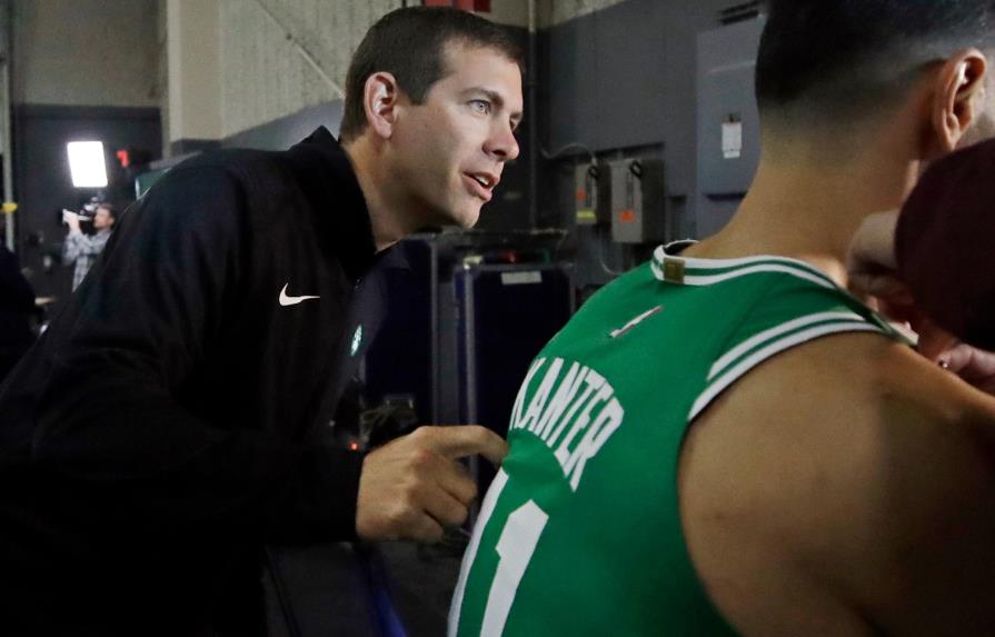 Celtics prometen superar su decepcionante temporada anterior