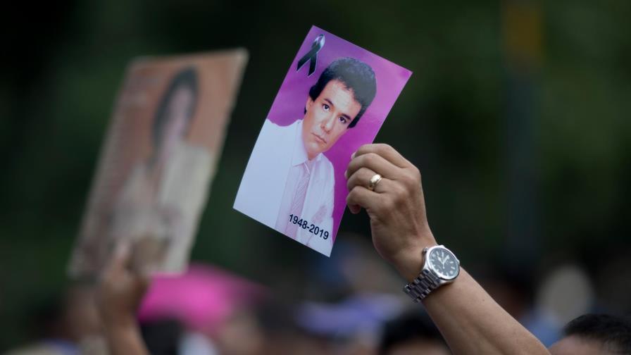 VIDEO | Despiden a José José en primer funeral público en la ciudad de Miami VIDEO | Despiden a José José en primer funeral público en la ciudad de Miami