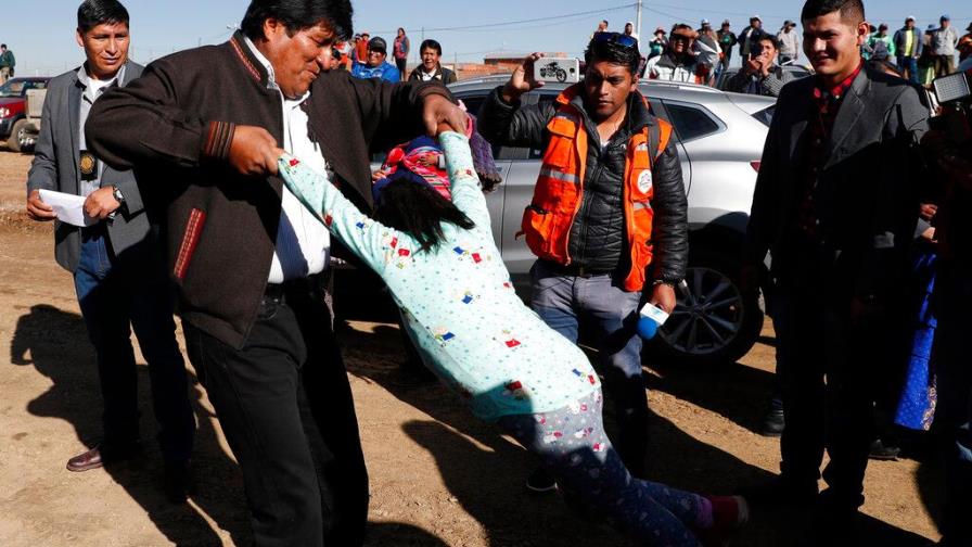 Evo Morales es favorito en el último día de difusión de encuestas en Bolivia